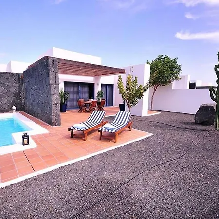 Playa Blanca Sleeps 4 Pool Wifi Willa Playa Blanca (Lanzarote)