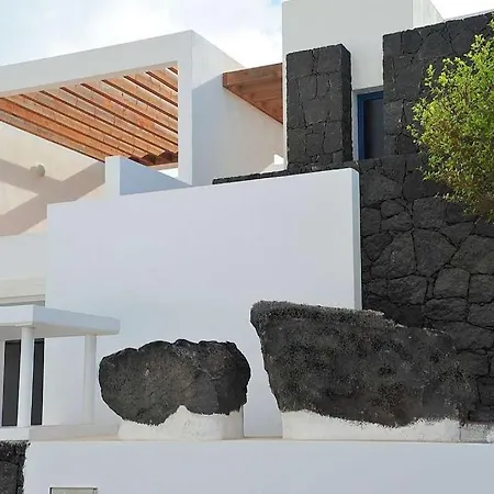 Playa Blanca Sleeps 4 Pool Wifi Willa *