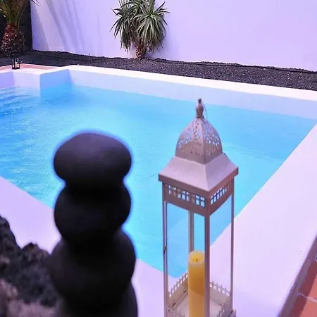 Playa Blanca Sleeps 4 Pool Wifi Willa *
