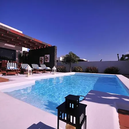 Playa Blanca Sleeps 4 Pool Wifi Willa Playa Blanca (Lanzarote)